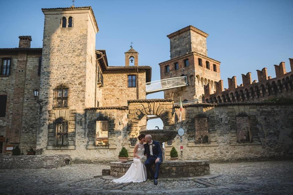 Bed and Breakfast Castello Di Vigoleno Esterno foto