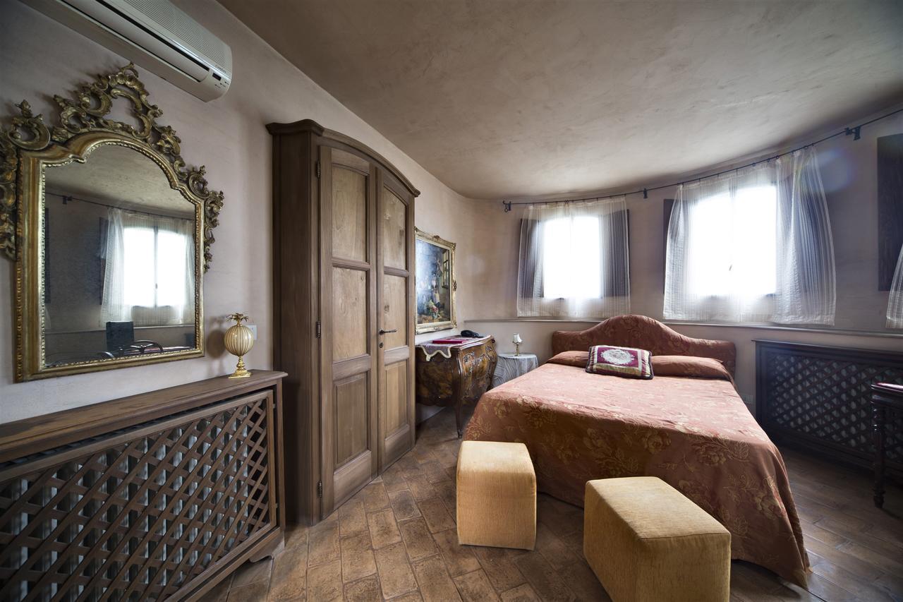 Bed and Breakfast Castello Di Vigoleno Esterno foto