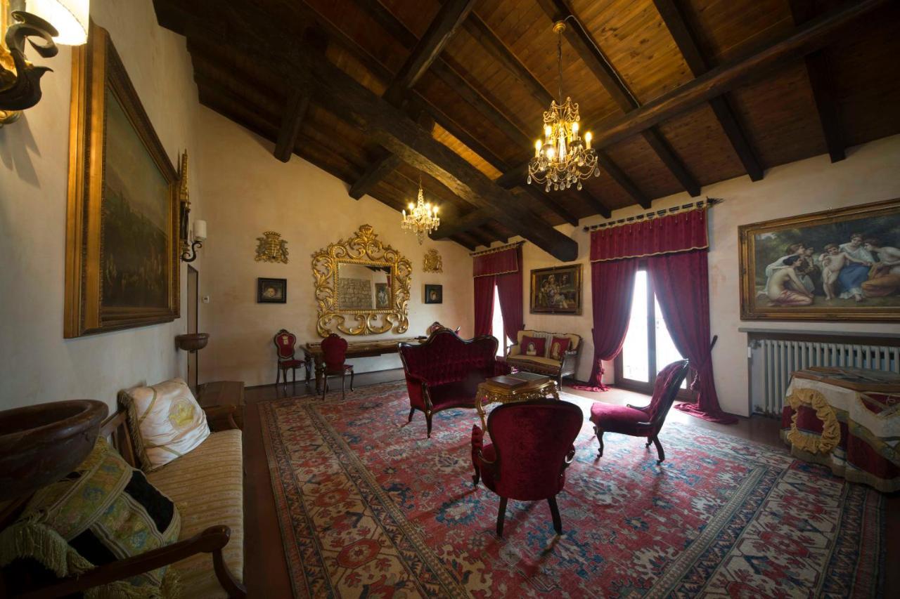 Bed and Breakfast Castello Di Vigoleno Esterno foto