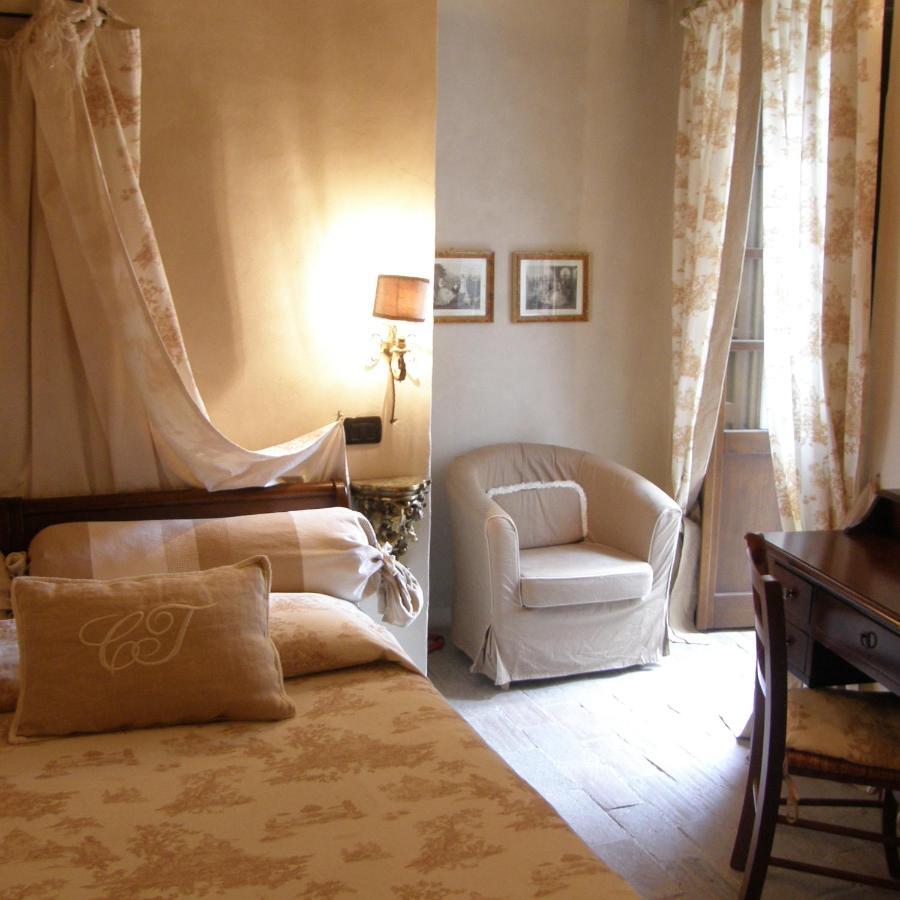 Bed and Breakfast Castello Di Vigoleno Esterno foto